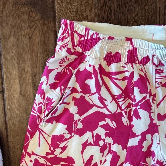 lululemon athletica Pink and Cream Floral Wide-Leg Pants - Picture 3 of 3